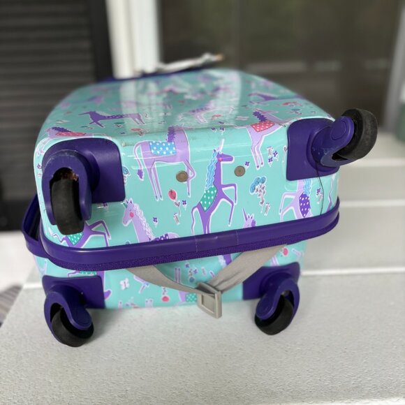 Pottery Barn Mckenzie Hard-Sided Spinner Luggage (Small) - Picture 4 of 15